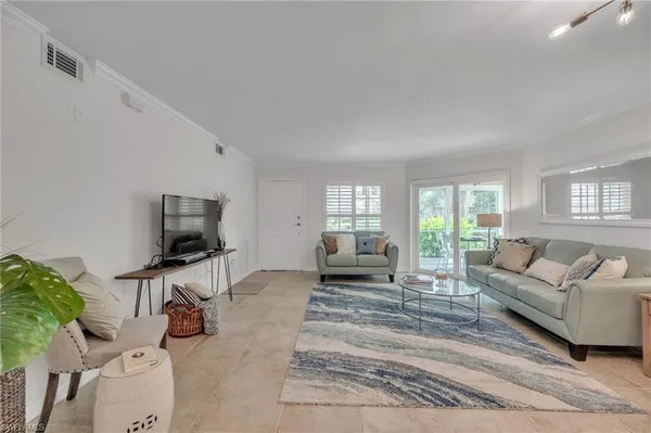 $8,500 | 5633 Turtle Bay Drive, Unit 37, Naples, FL 34108