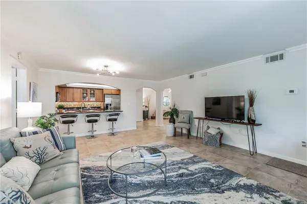$8,500 | 5633 Turtle Bay Drive, Unit 37, Naples, FL 34108