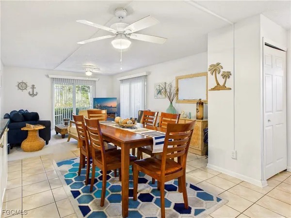 $2,500 | 232 Palm Drive, Unit 475, Naples, FL 34112