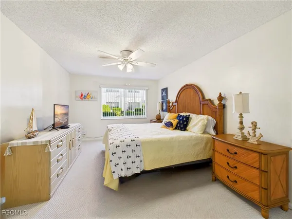 $2,500 | 232 Palm Drive, Unit 475, Naples, FL 34112