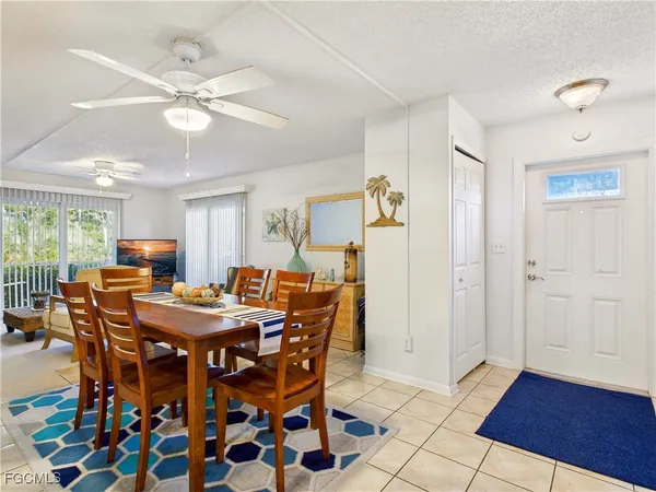 $2,500 | 232 Palm Drive, Unit 475, Naples, FL 34112