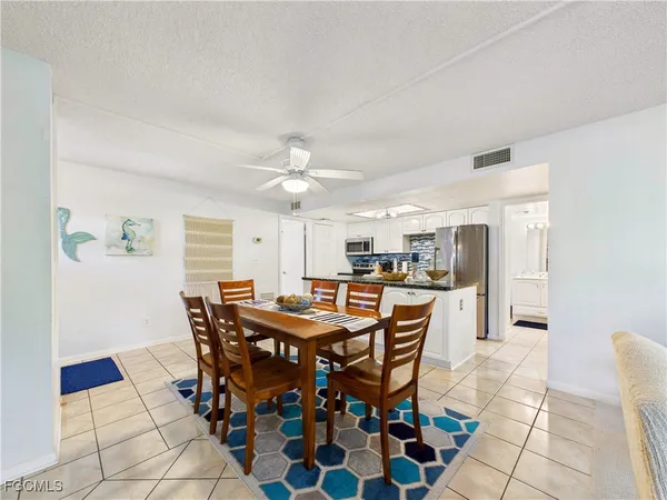 $2,500 | 232 Palm Drive, Unit 475, Naples, FL 34112