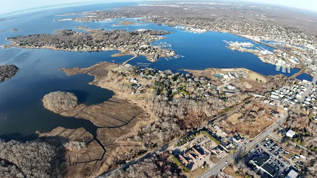 $395,000 | 17 Old Stonington Road, Stonington, CT 06378