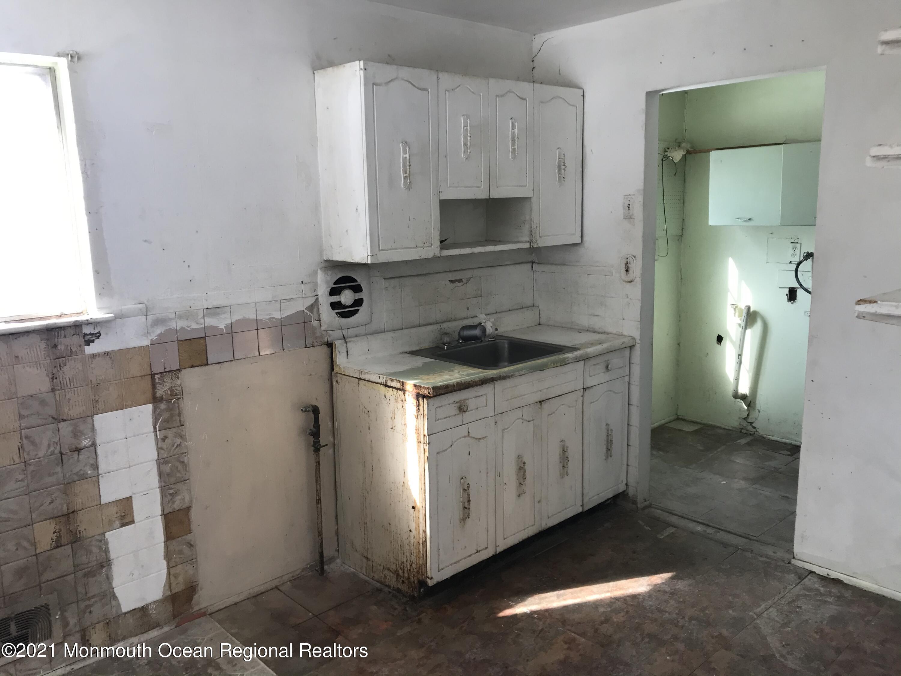 286 Chambersbridge Road Brick, NJ 08723 - Photo 17 of 17 20F1C6F6-E055-4041-BB88-7D33780D858B