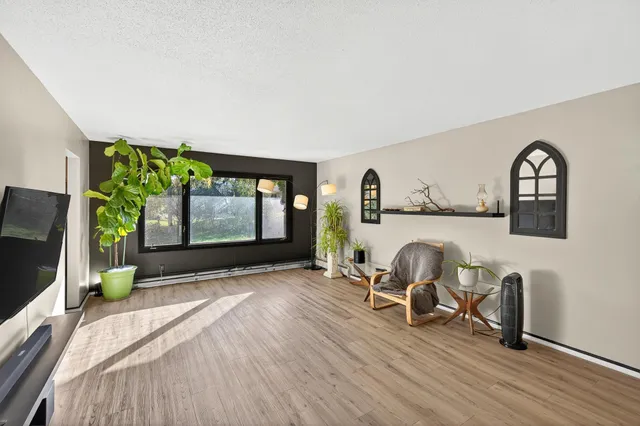 $360,000 | 2001 Woods Lane, Burnsville, MN 55337