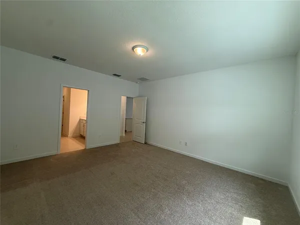 $2,400 | 3915 Big Sky Drive, Spring Hill, FL 34604