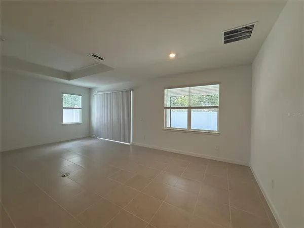 $2,400 | 3915 Big Sky Drive, Spring Hill, FL 34604
