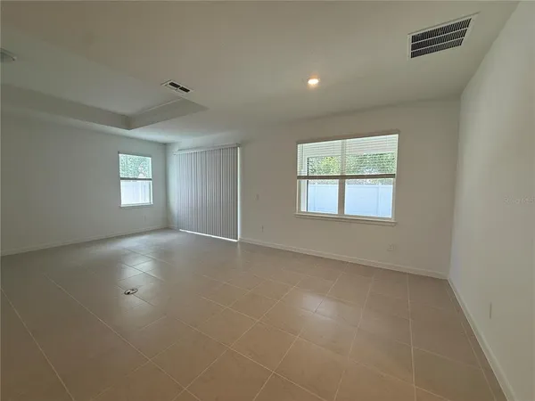 $2,400 | 3915 Big Sky Drive, Spring Hill, FL 34604