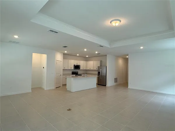 $2,400 | 3915 Big Sky Drive, Spring Hill, FL 34604