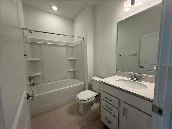 $2,400 | 3915 Big Sky Drive, Spring Hill, FL 34604