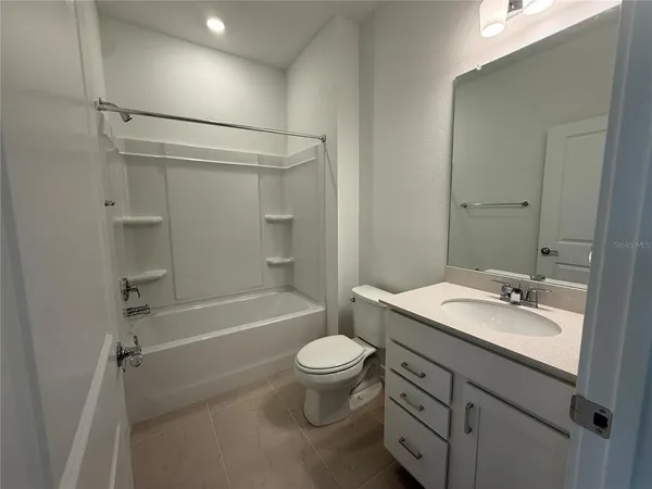 $2,400 | 3915 Big Sky Drive, Spring Hill, FL 34604