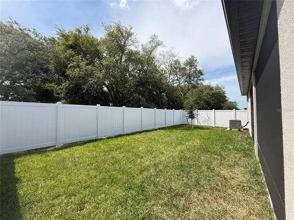 $2,400 | 3915 Big Sky Drive, Spring Hill, FL 34604