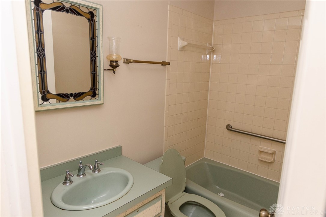 174 Broadripple Road Dayton, OH 45458 - Photo 18 of 29 Gallery Image 18
