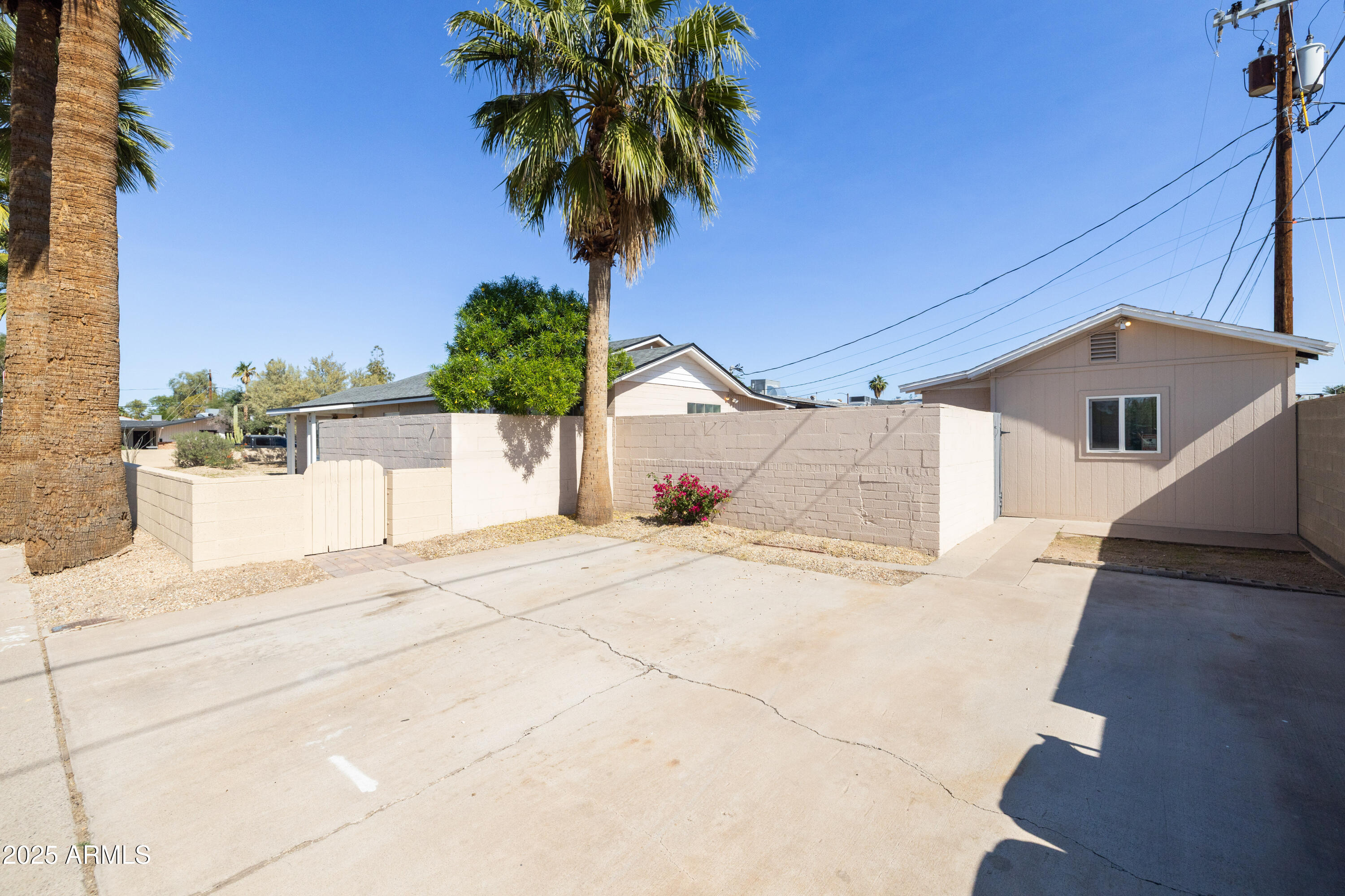 1501 East Almeria Road Phoenix, AZ 85006 - Photo 48 of 49 Almeria-47