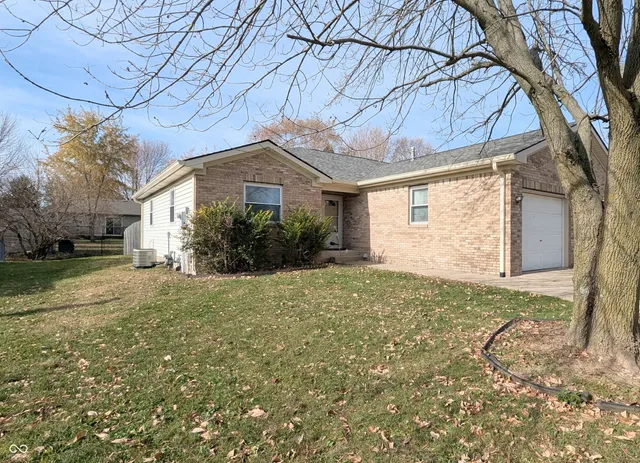 $209,900 | 42 Grassyway Court, Whiteland, IN 46184