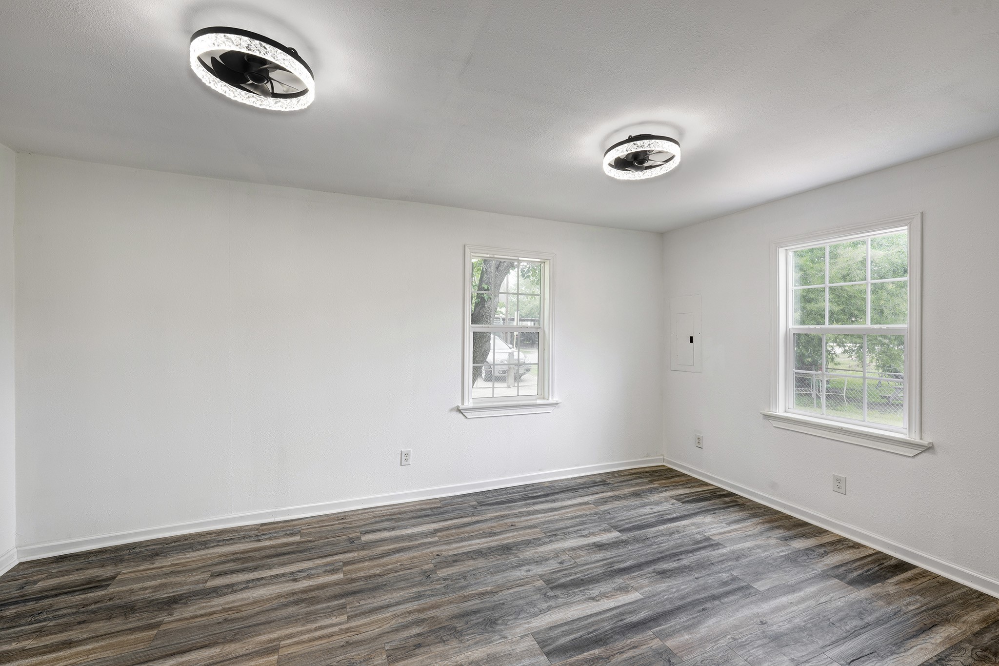 639 Manor Street Houston, TX 77015 - Photo 25 of 42 Another view of bedroom 2