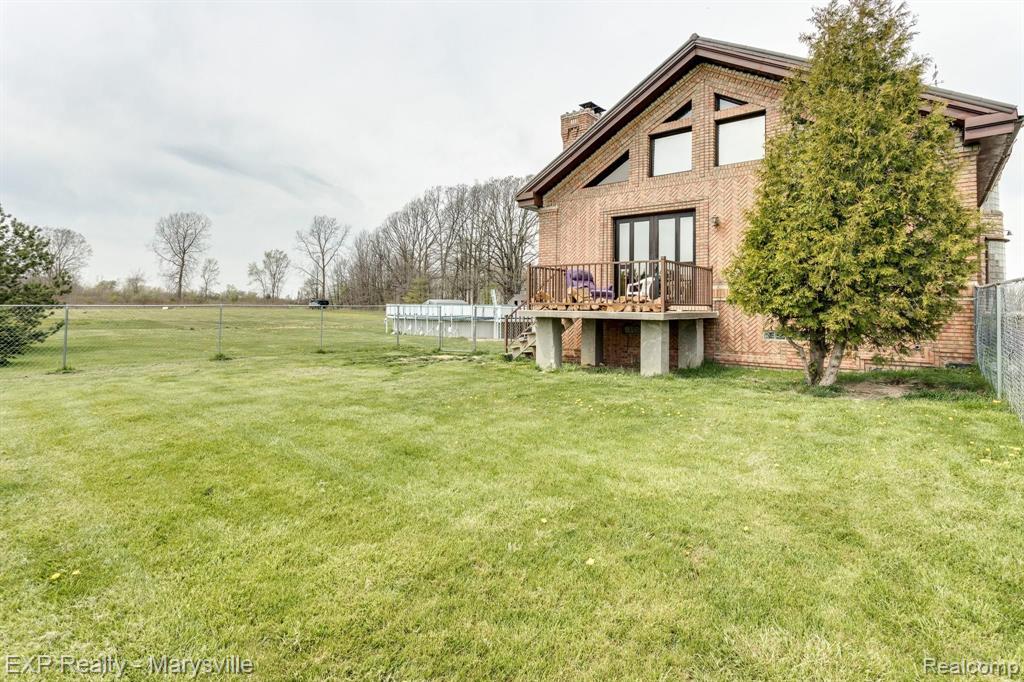 8833 Wildcat Road Jeddo, MI 48032 - Photo 8 of 56