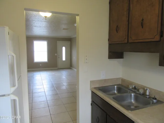 $1,025 | 1104 West 19th Court, Unit E, Lynn Haven, FL 32444