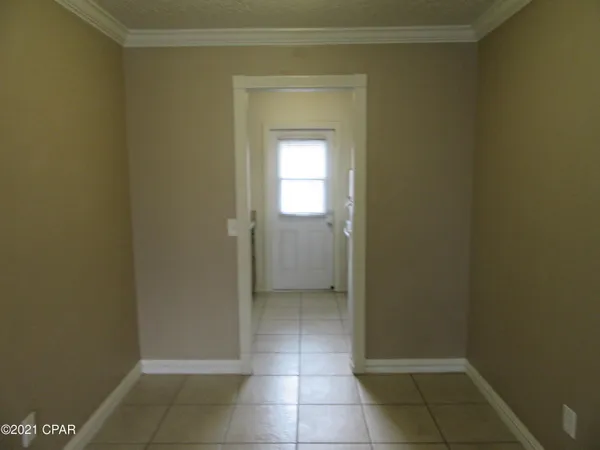 $995 | 1104 West 19th Court, Unit E, Lynn Haven, FL 32444