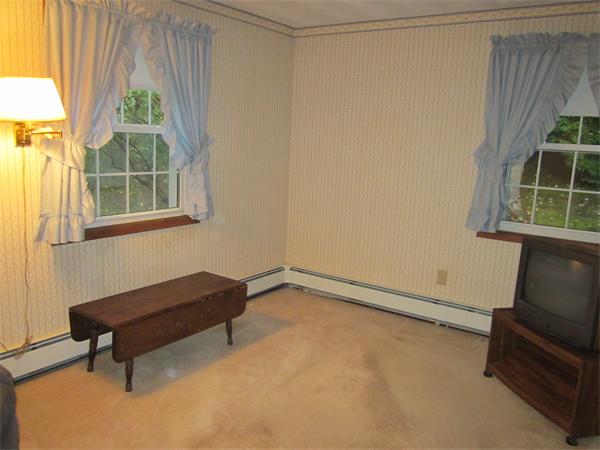 9 Herbert Road Chelmsford, MA 01824 - Photo 11 of 16