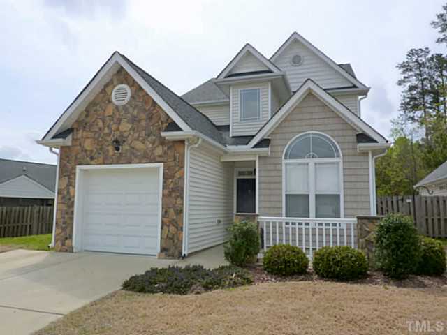3152 La Costa Way Raleigh, NC 27610 - Photo 1 of 25 a front view of a house with garden
