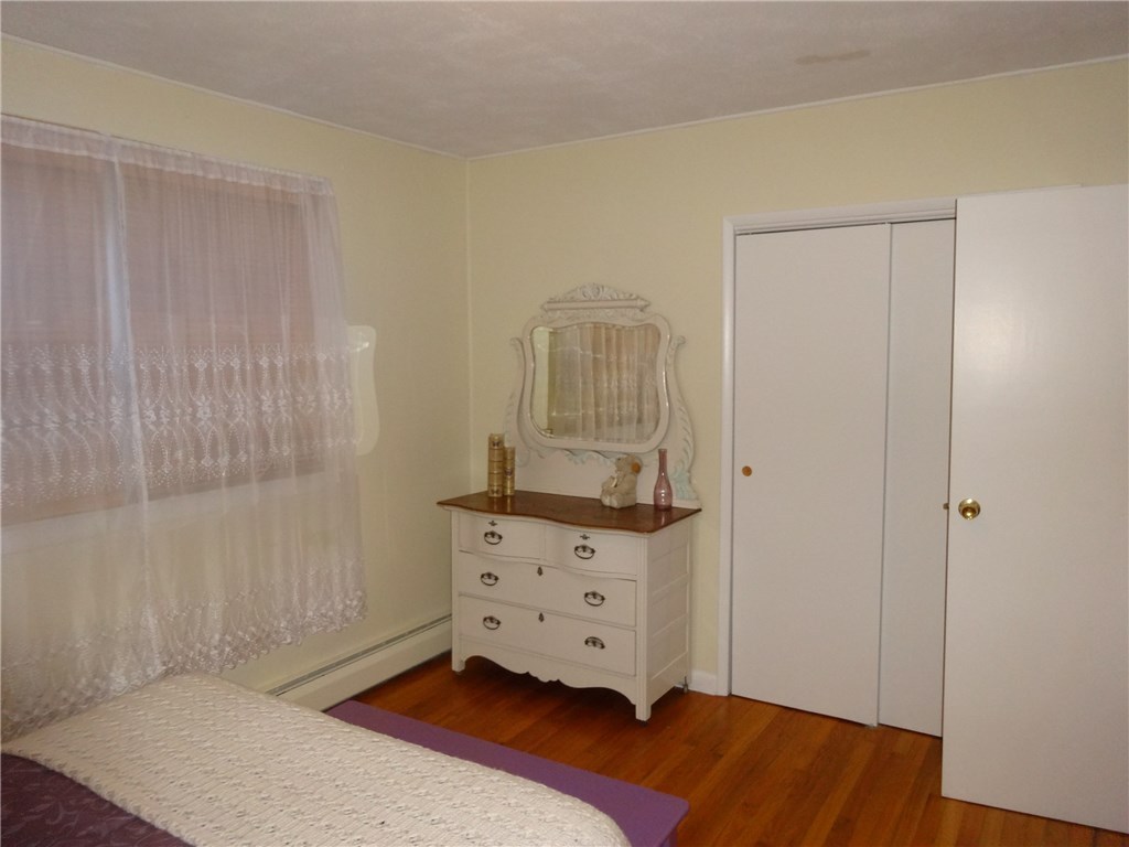 8 Stephen Hopkins Road Scituate, RI 02825 - Photo 24 of 40