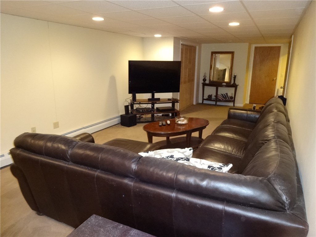 8 Stephen Hopkins Road Scituate, RI 02825 - Photo 28 of 40