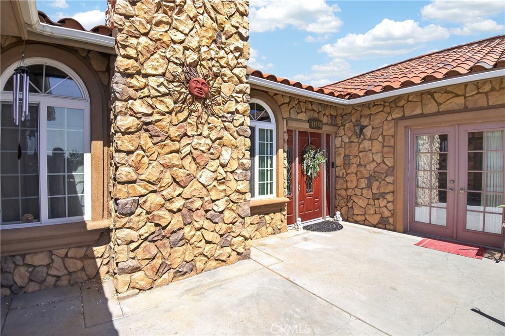 11380 Rochester Road Phelan, CA 92371 - Photo 8 of 55