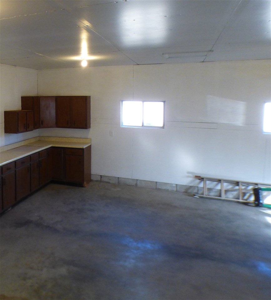 137 Country Court Road Loogootee, IN 47553 - Photo 25 of 36 Gallery Image 25