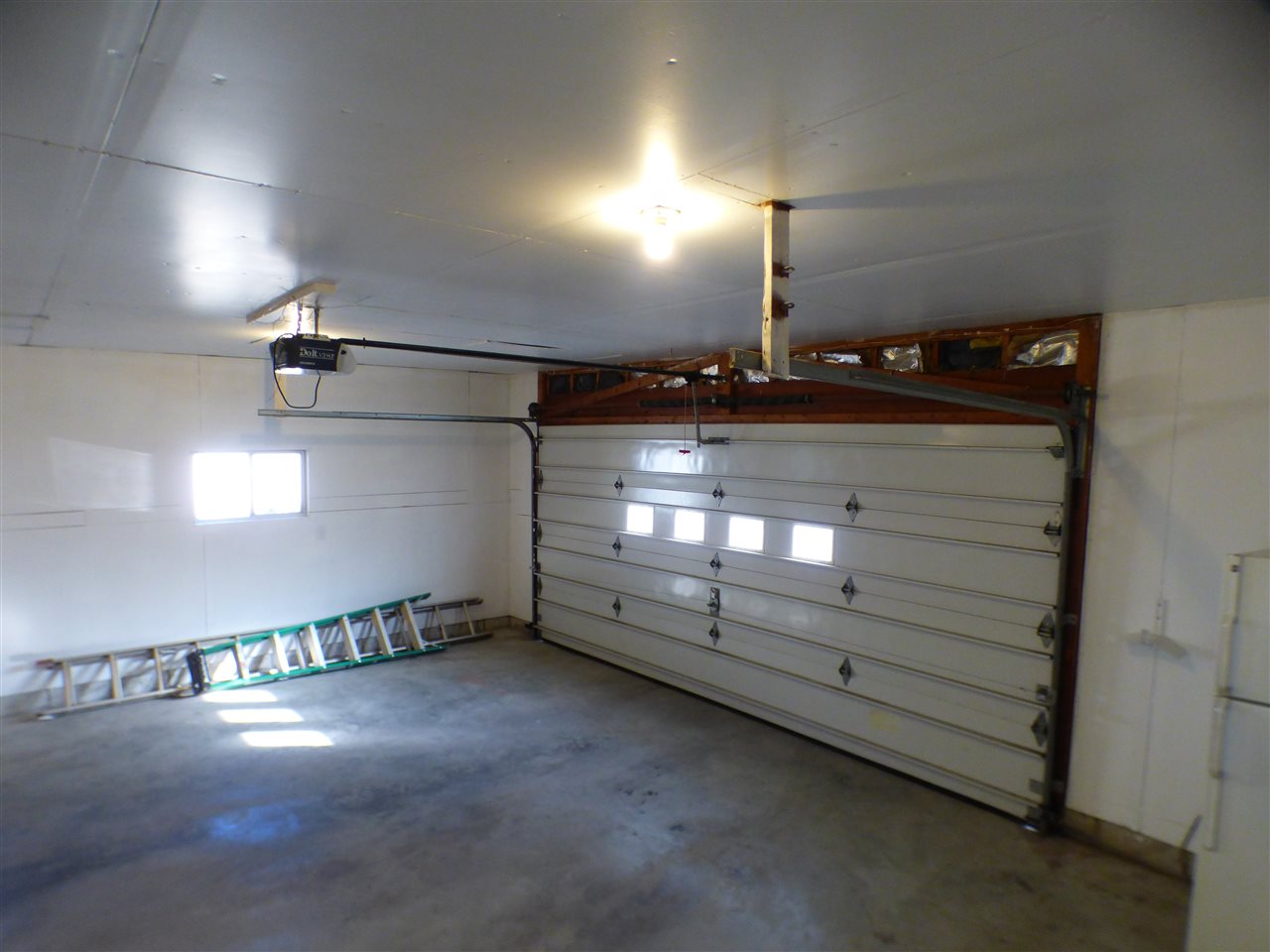 137 Country Court Road Loogootee, IN 47553 - Photo 26 of 36 Gallery Image 26