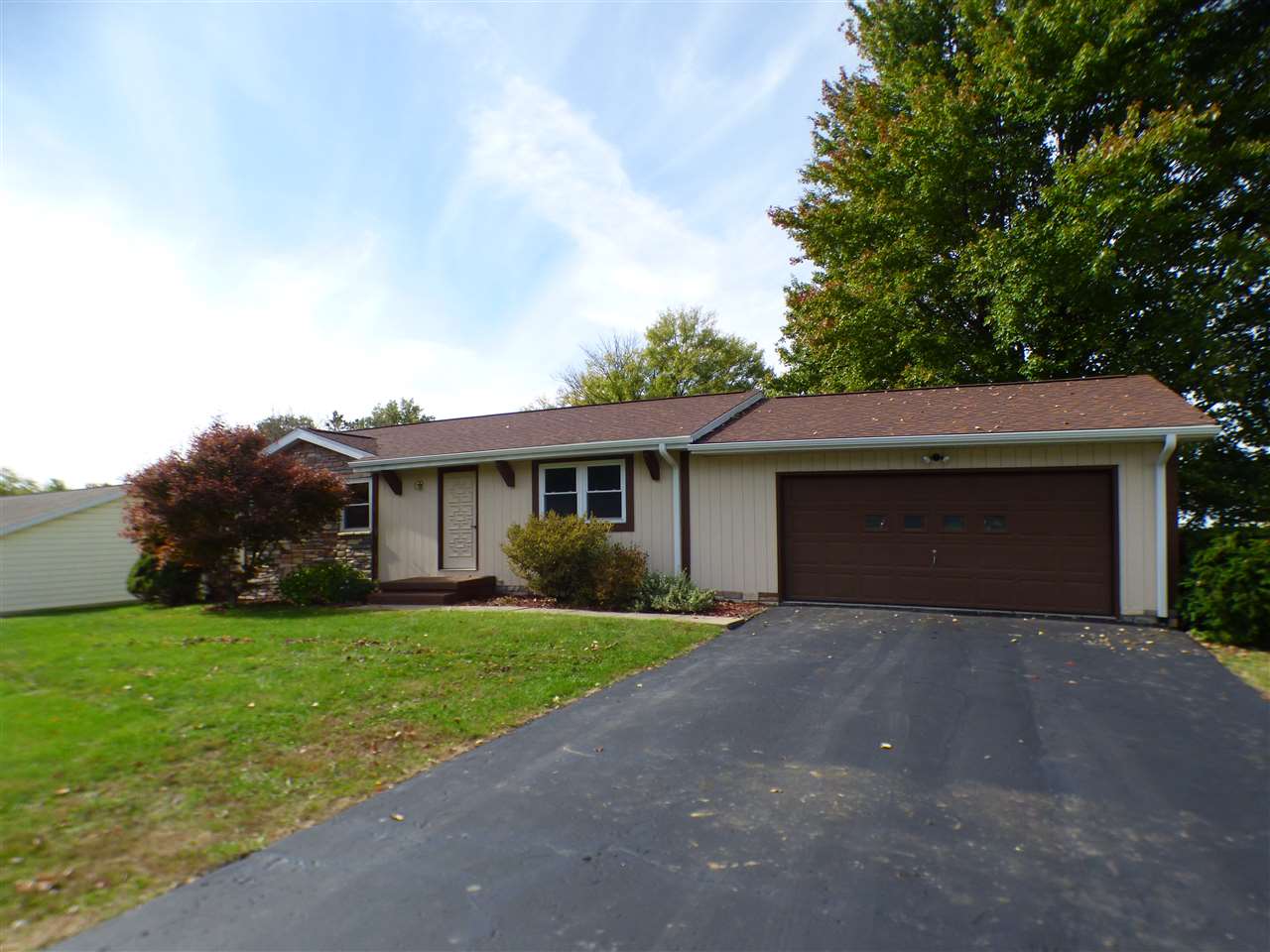 137 Country Court Road Loogootee, IN 47553 - Photo 35 of 36 Gallery Image 35