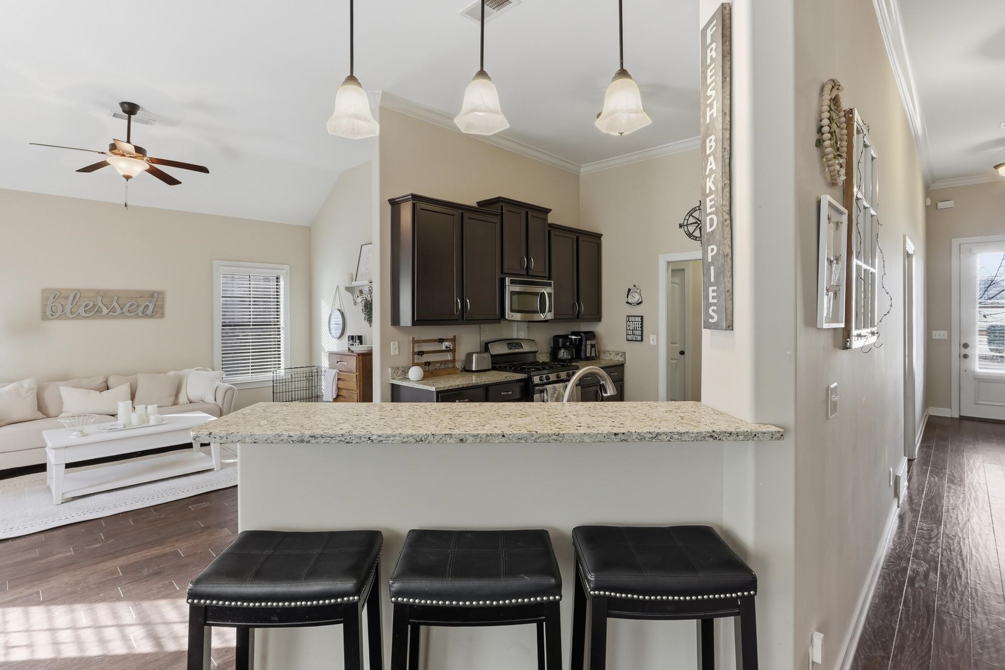 8285 Fletcher Ridge Lane Bartlett, TN 38133 - Photo 2 of 32