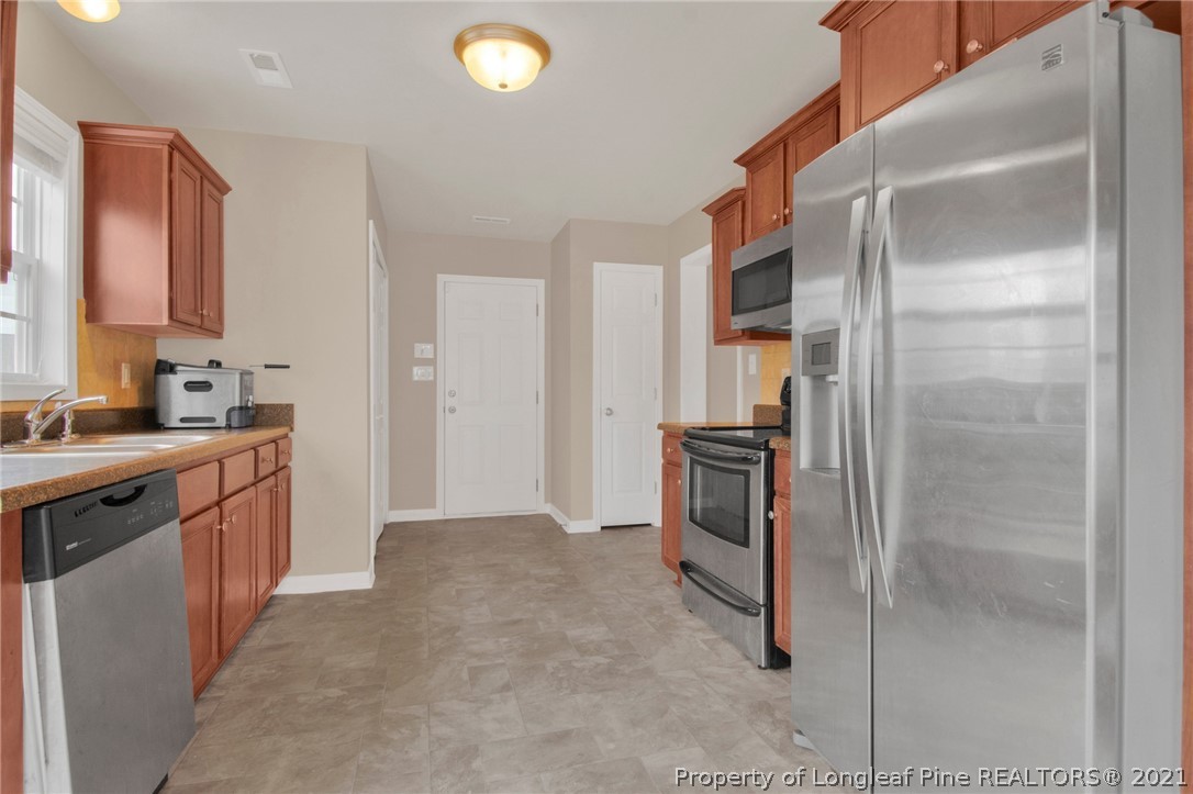 2028 Yellowbrick Road Fayetteville, NC 28314 - Photo 12 of 34 Gallery Image 12
