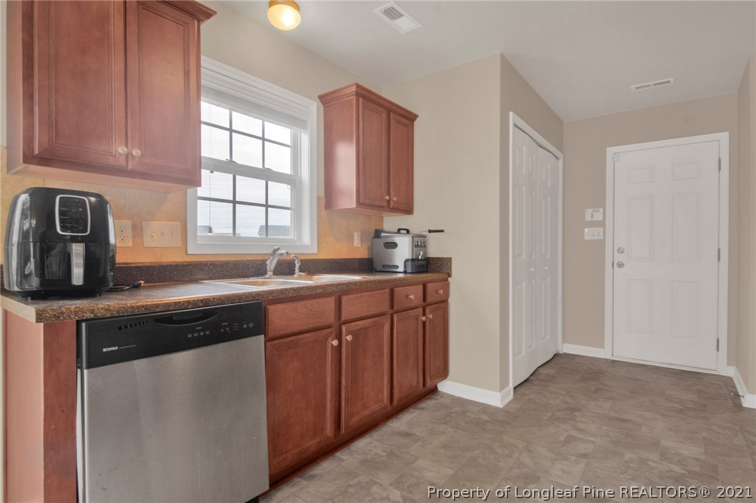 2028 Yellowbrick Road Fayetteville, NC 28314 - Photo 14 of 34 Gallery Image 14