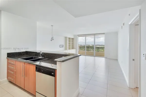 $2,650 | 3232 Southwest 22nd Street, Unit 1606, Miami, FL 33145