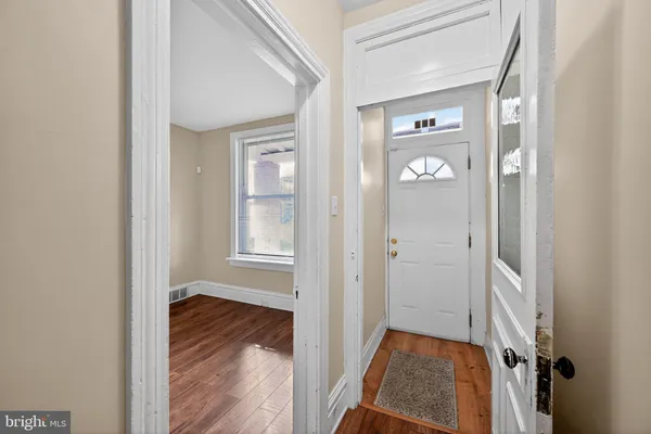 $1,740 | 652 Emerald Street, Harrisburg, PA 17110