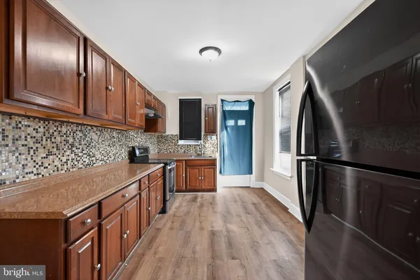 $1,740 | 652 Emerald Street, Harrisburg, PA 17110