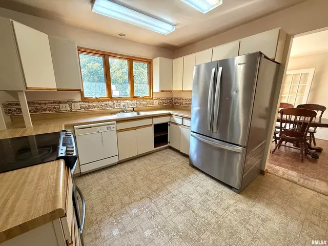 $250,000 | 592 Brush Hill Road, Carbondale, IL 62901