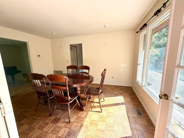 $250,000 | 592 Brush Hill Road, Carbondale, IL 62901