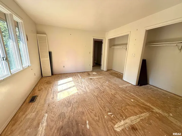 $250,000 | 592 Brush Hill Road, Carbondale, IL 62901