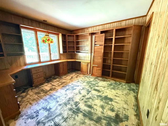 $250,000 | 592 Brush Hill Road, Carbondale, IL 62901