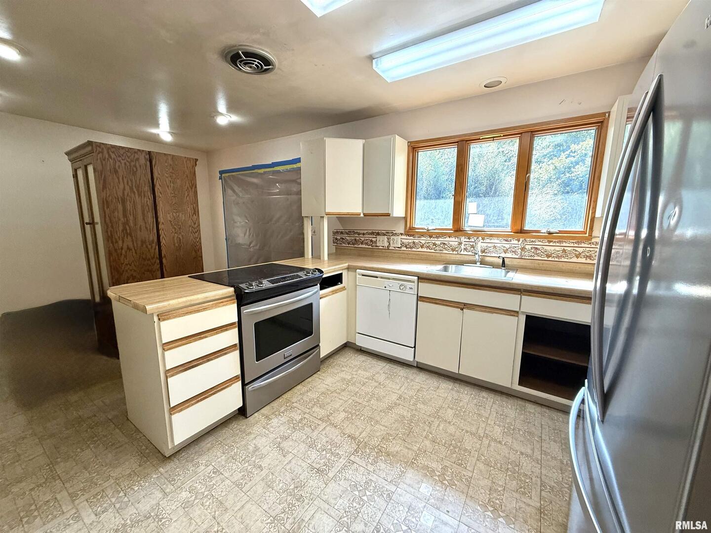 592 Brush Hill Road Carbondale, IL 62901 - Photo 9 of 22