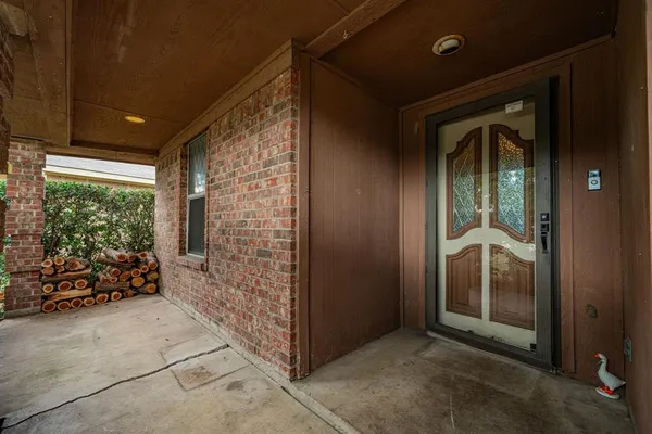 a view of an entryway