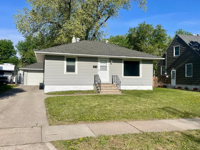 $275,000 | 1630 7th Street North, Fargo, ND 58102