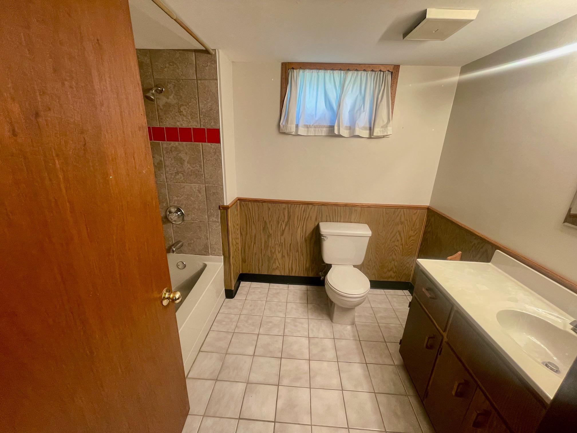 1630 7th Street North Fargo, ND 58102 - Photo 9 of 11