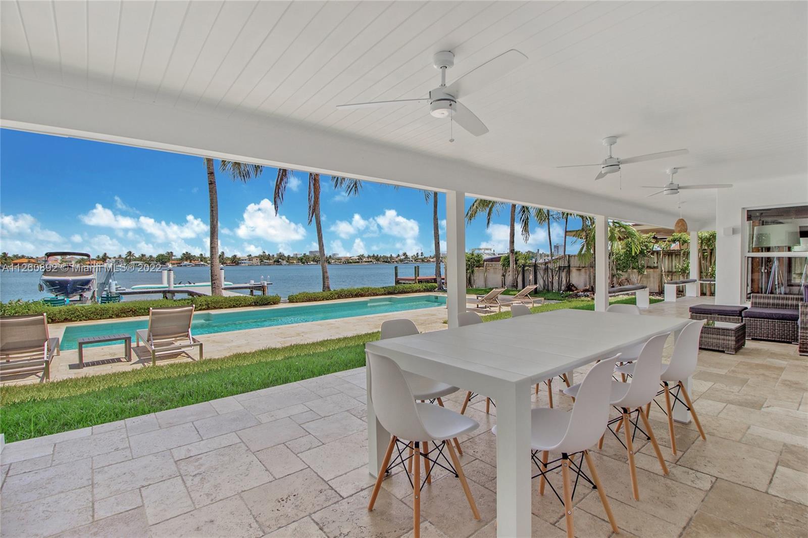 1525 Cleveland Road Miami Beach, FL 33141 - Photo 2 of 24