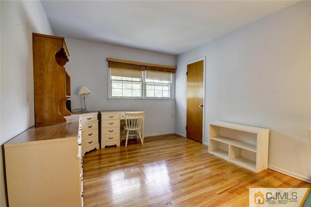 31 Dexter Road East Brunswick, NJ 08816 - Photo 18 of 25 Gallery Image 18