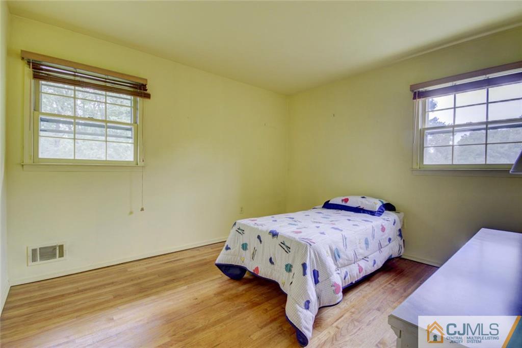 31 Dexter Road East Brunswick, NJ 08816 - Photo 20 of 25 Gallery Image 20