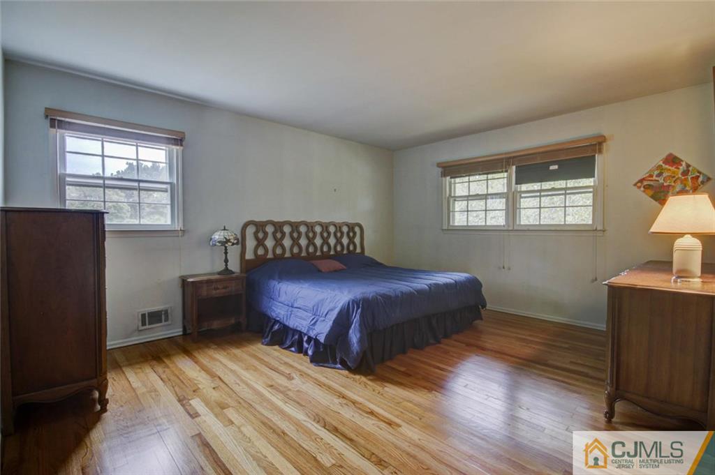 31 Dexter Road East Brunswick, NJ 08816 - Photo 23 of 25 Gallery Image 23