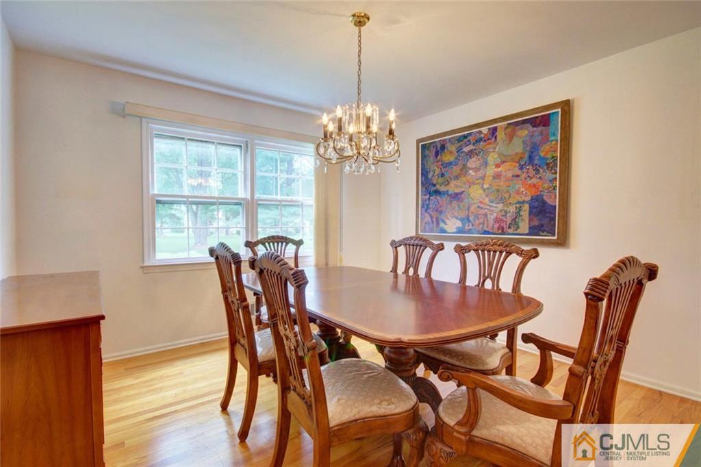 31 Dexter Road East Brunswick, NJ 08816 - Photo 6 of 25 Gallery Image 6
